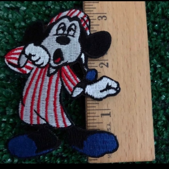 Disney Mickey Winnie Pooh Pluto Donald Duck Character Lot 7 Sew/Iron-on Patches - Picture 10 of 10